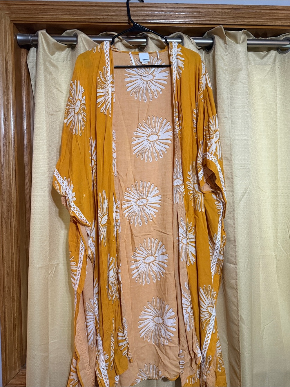 Sonoma Daisy Print Kimono in Mustard and White